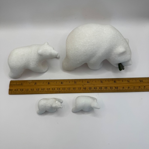 Polar Bear Family White Marble Carved Polar Bears with Jade Fish. Set of 4 EUC - Picture 5 of 11